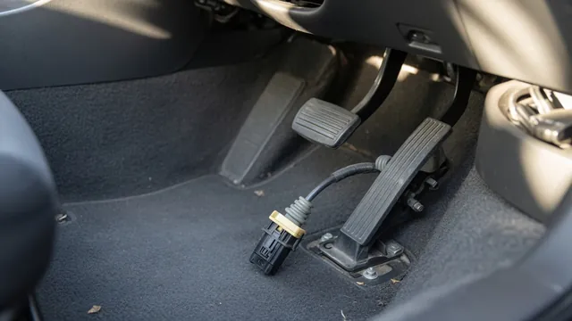 Accelerator pedal assembly and wiring connector in a vehicle footwell