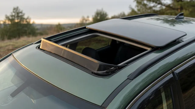 Subaru Outback Sunroof Wind Deflector