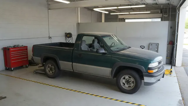 Ford Ranger pickup parked in a service bay for fuel system diagnosis