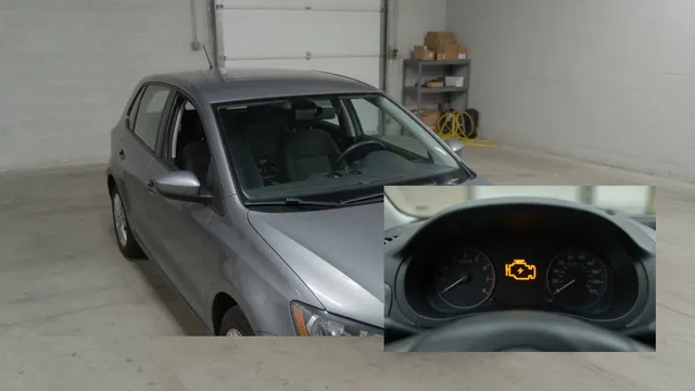 Illustration of a Honda Fit with an illuminated check engine symbol in a dashboard inset