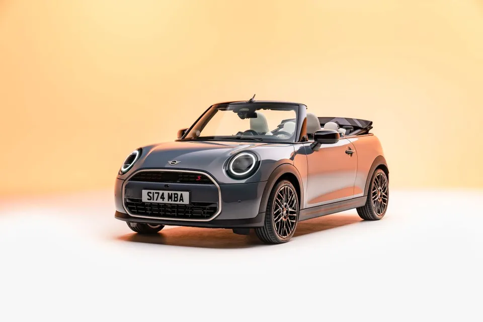 MINI Cooper 4 generation