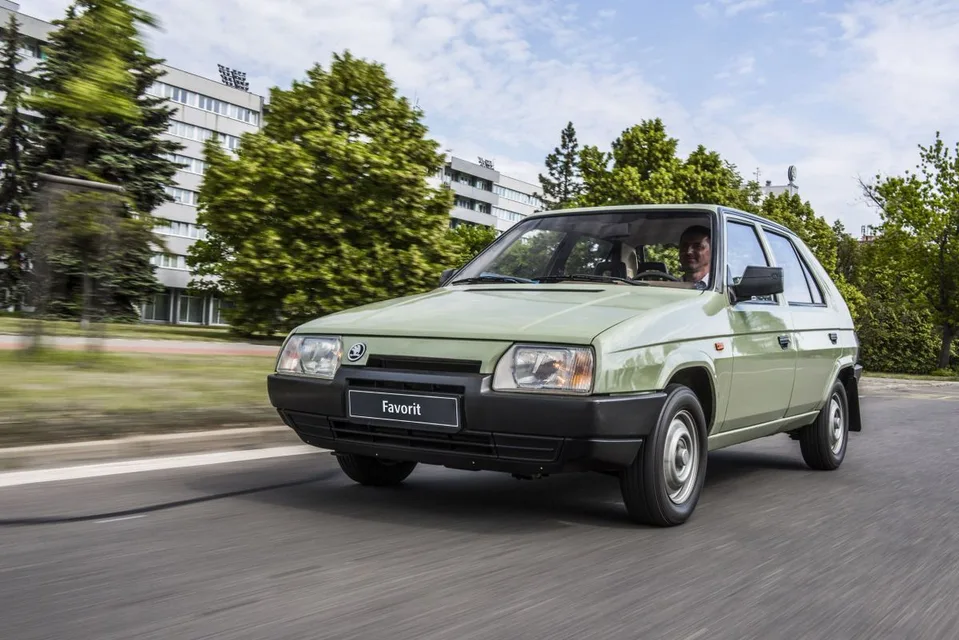 Skoda Favorit, generation photo