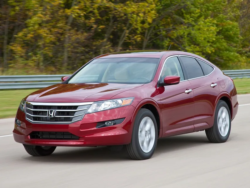 Crosstour 1 generation