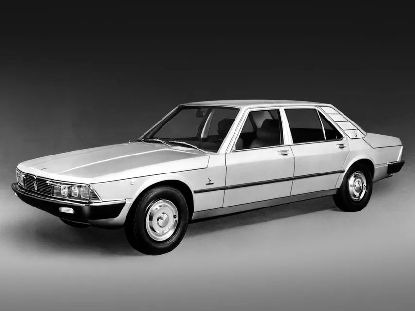 Maserati Quattroporte, generation photo