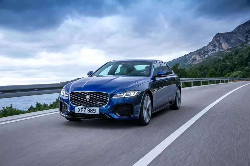 XF 2 generation, restyling