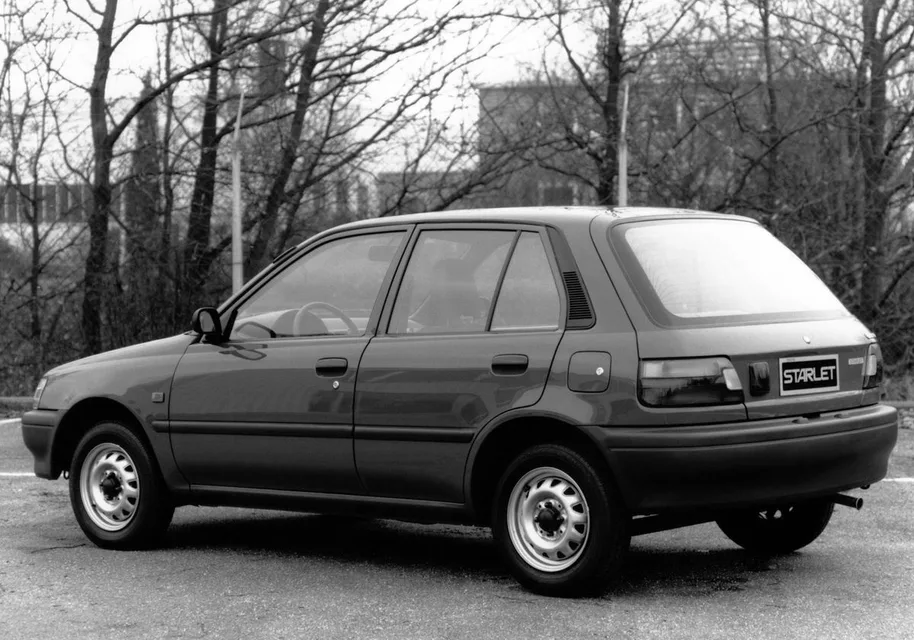 Toyota Starlet, generation photo