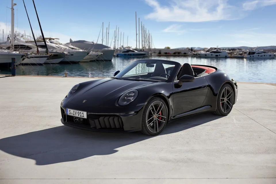 911 8 generation, restyling 1