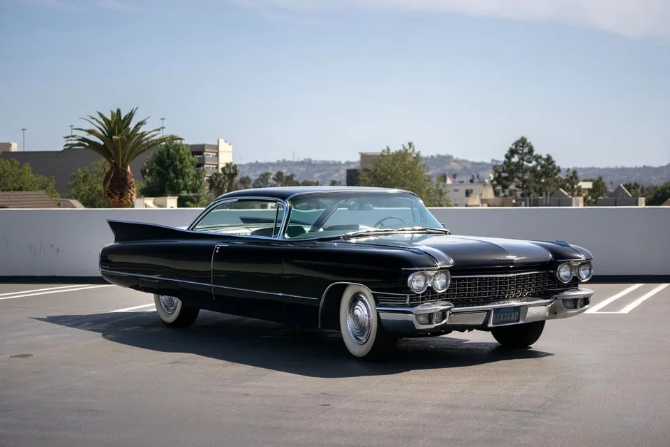 Cadillac DeVille, generation photo