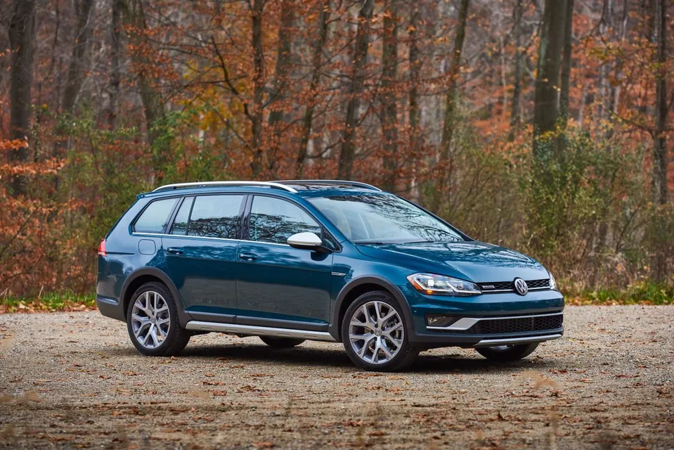 Golf Alltrack 7 generation, restyling
