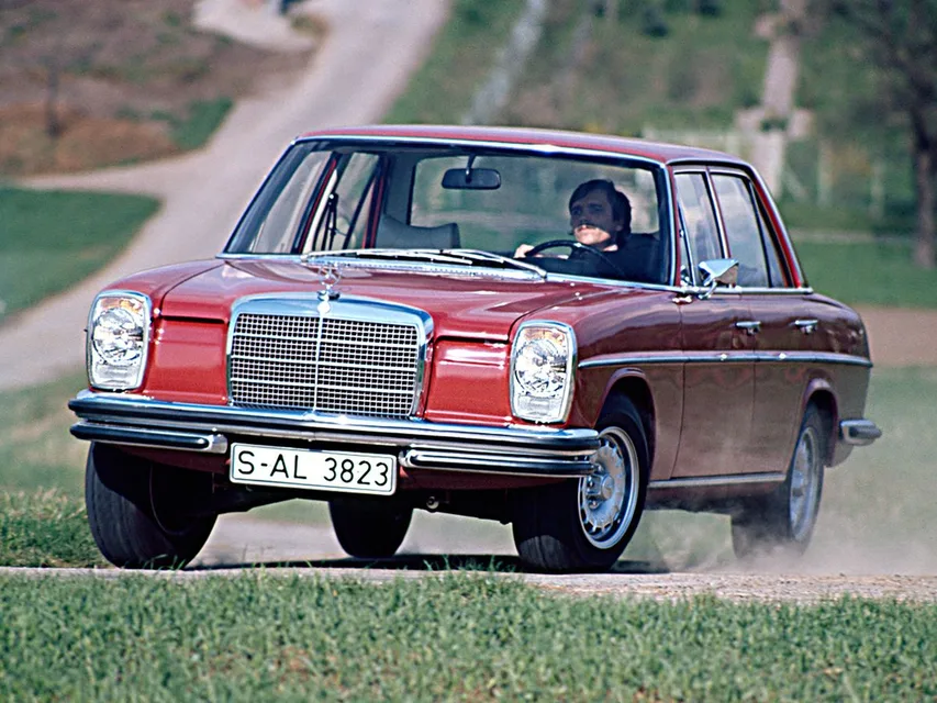 Mercedes W114, generation photo