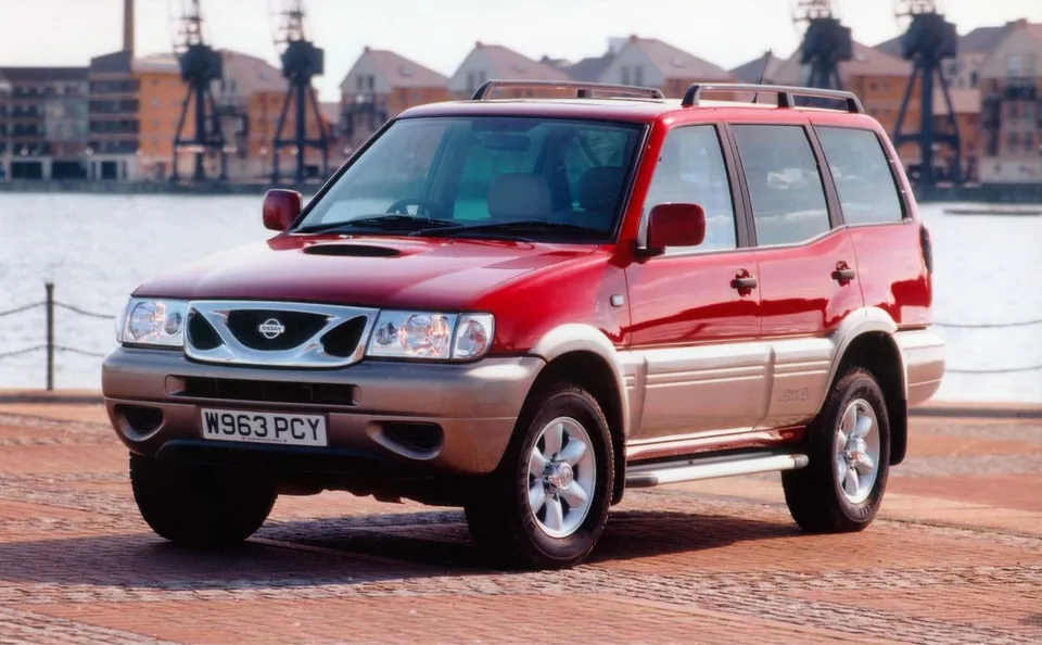 Terrano 2 generation, restyling