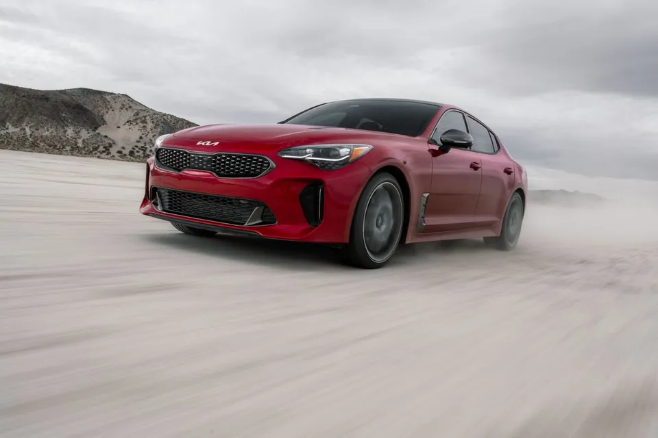Stinger 1 generation, restyling