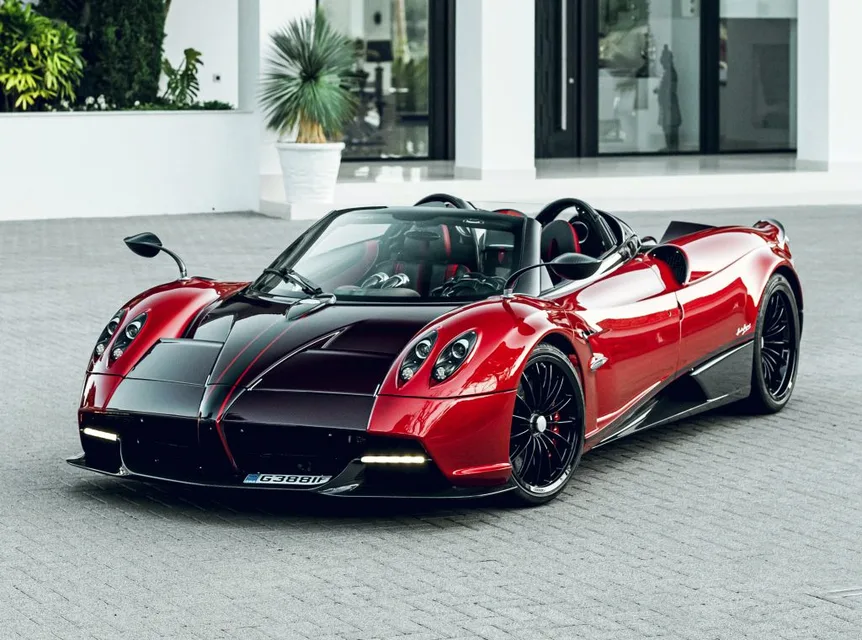 Pagani Huayra, generation photo