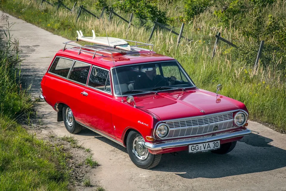Opel Rekord, generation photo