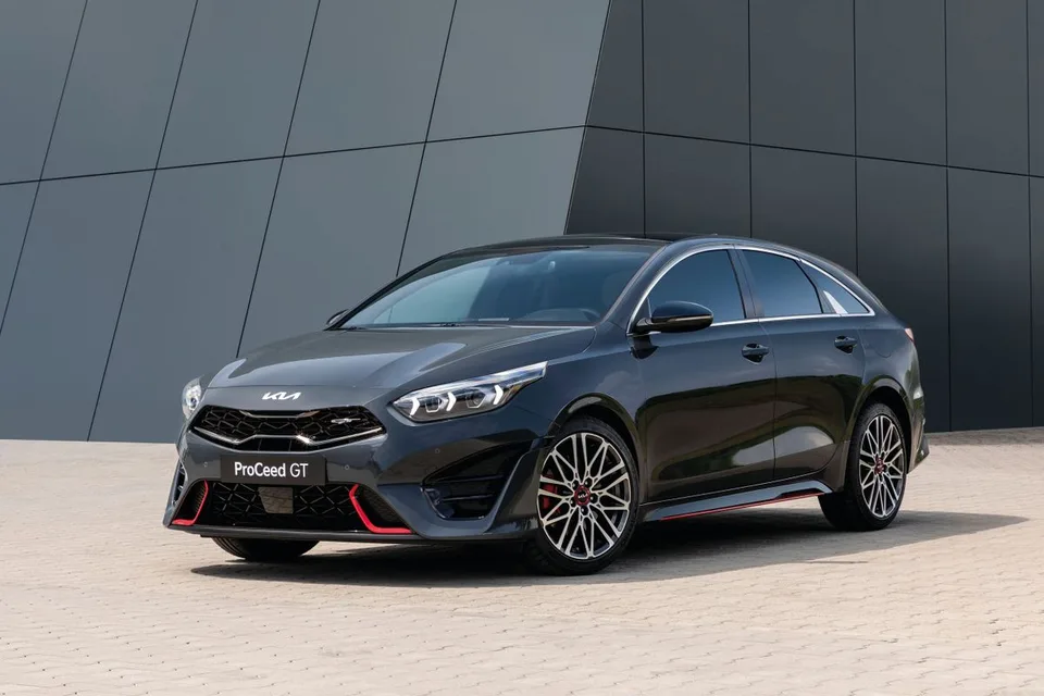 Proceed 1 generation, restyling 1