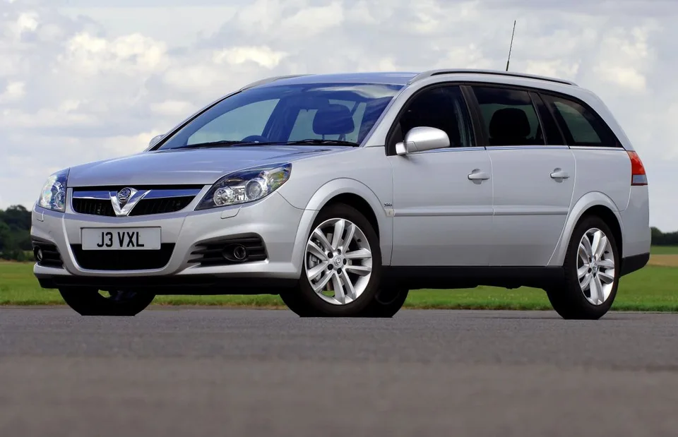 Vauxhall Vectra, generation photo