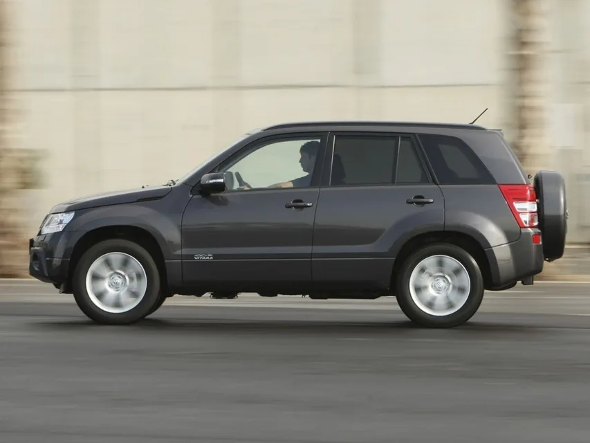 Suzuki Grand Vitara, generation photo