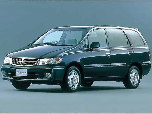 Nissan Presage, generation photo
