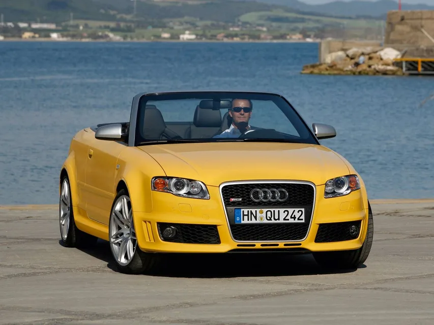 Audi RS4, generation photo