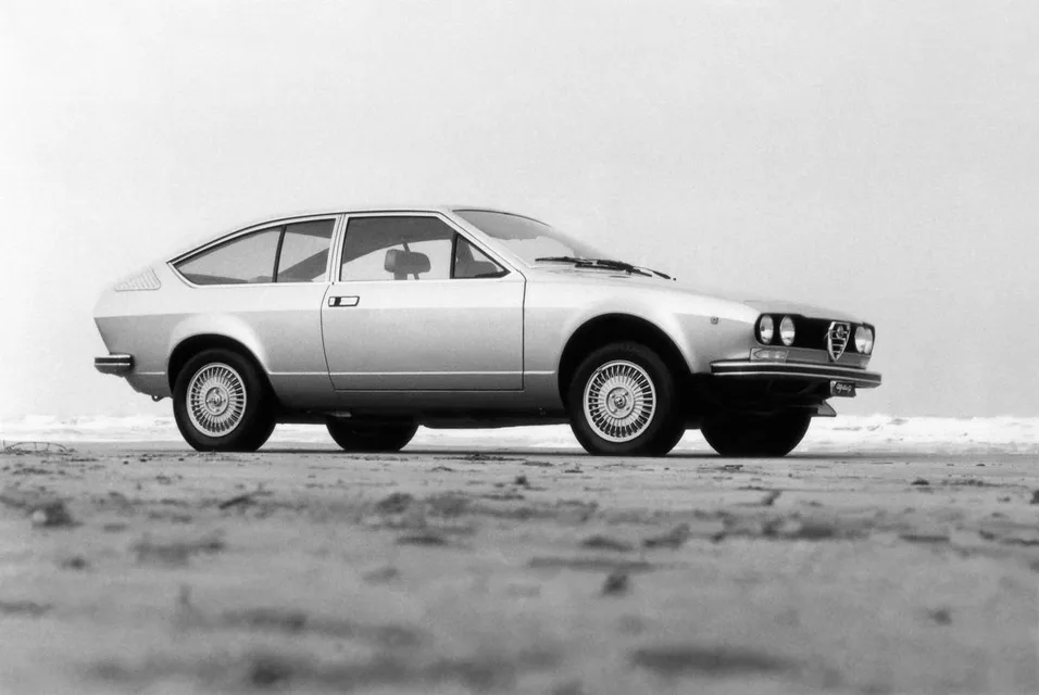 Alfa Romeo Alfetta, generation photo
