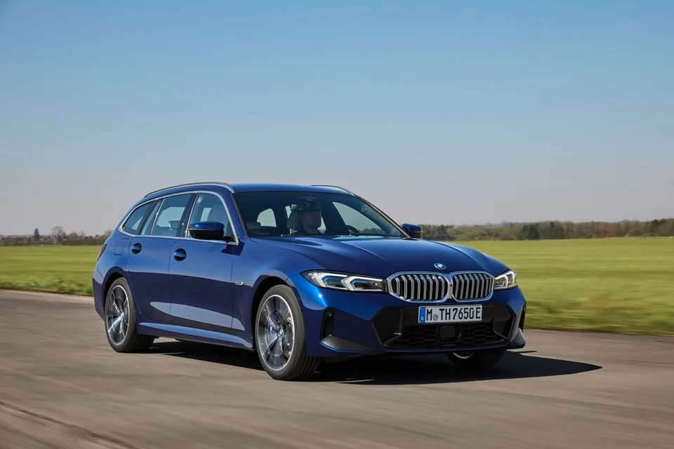 3 series 7 generation, restyling 1