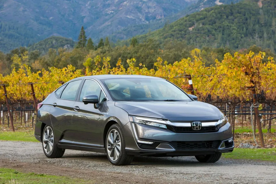 Honda FCX Clarity, generation photo