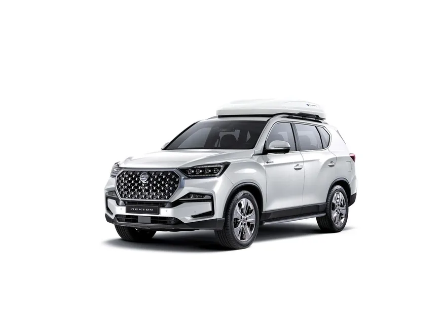 Rexton 2 generation, restyling