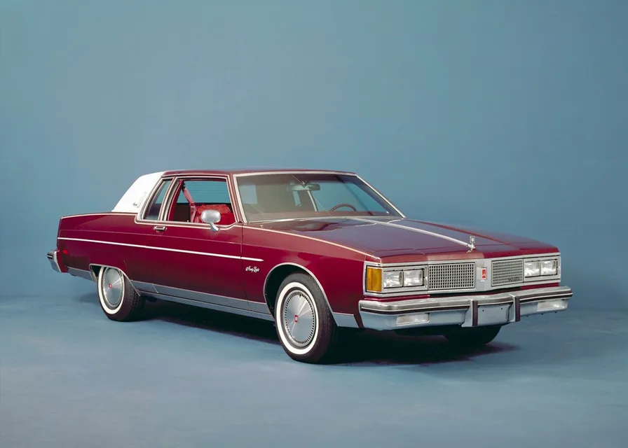 Oldsmobile Ninety Eight, generation photo