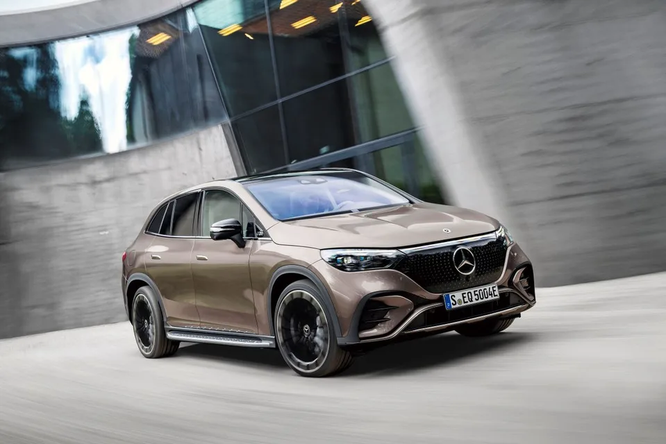 EQE SUV 1 generation