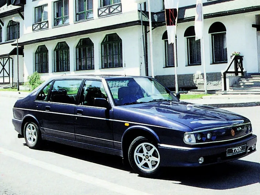 Tatra T700, generation photo