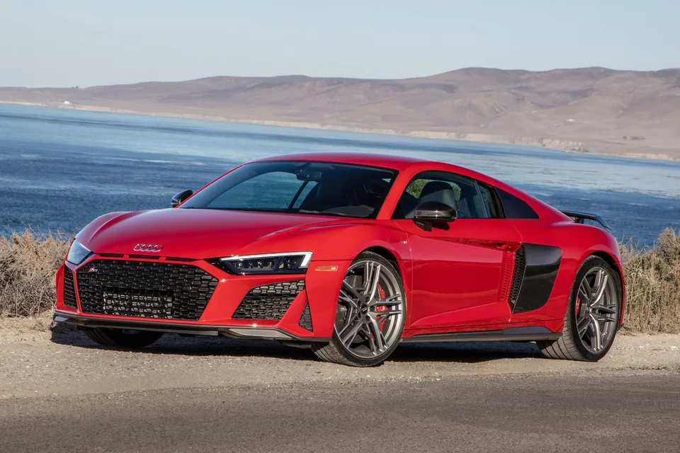 R8 2 generation, restyling