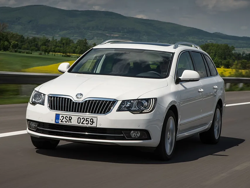 Skoda Superb, generation photo