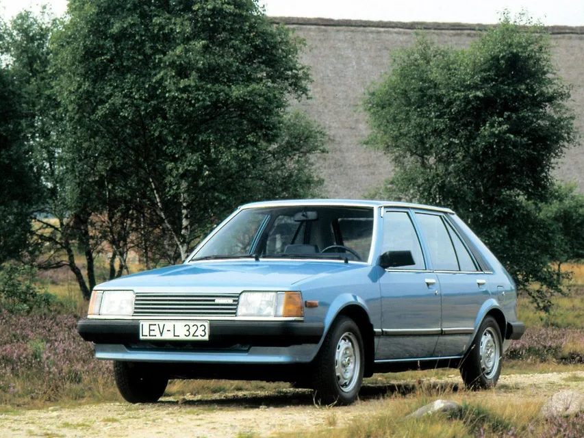 Mazda 323 Lantis, generation photo