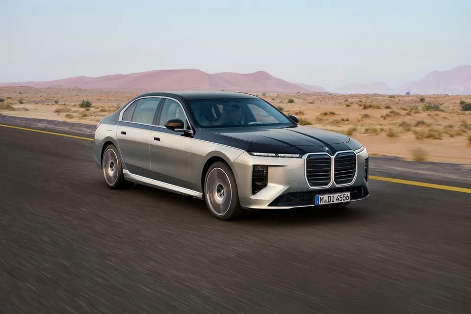 7 series 7 generation, restyling
