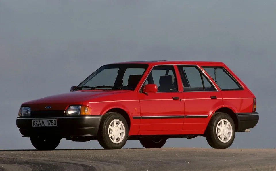 Ford Escort, generation photo