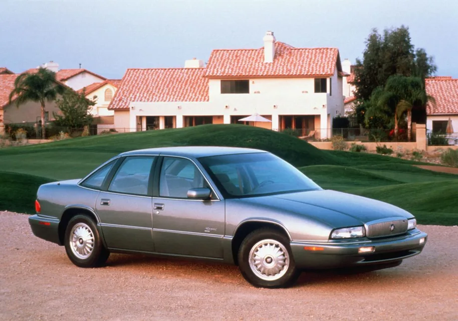 Buick Regal, generation photo