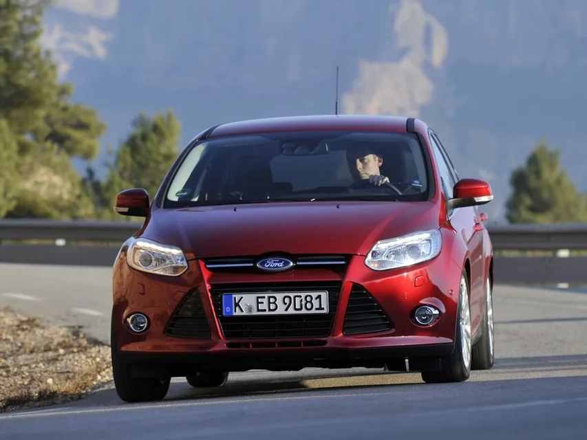 Ford Focus, generation photo