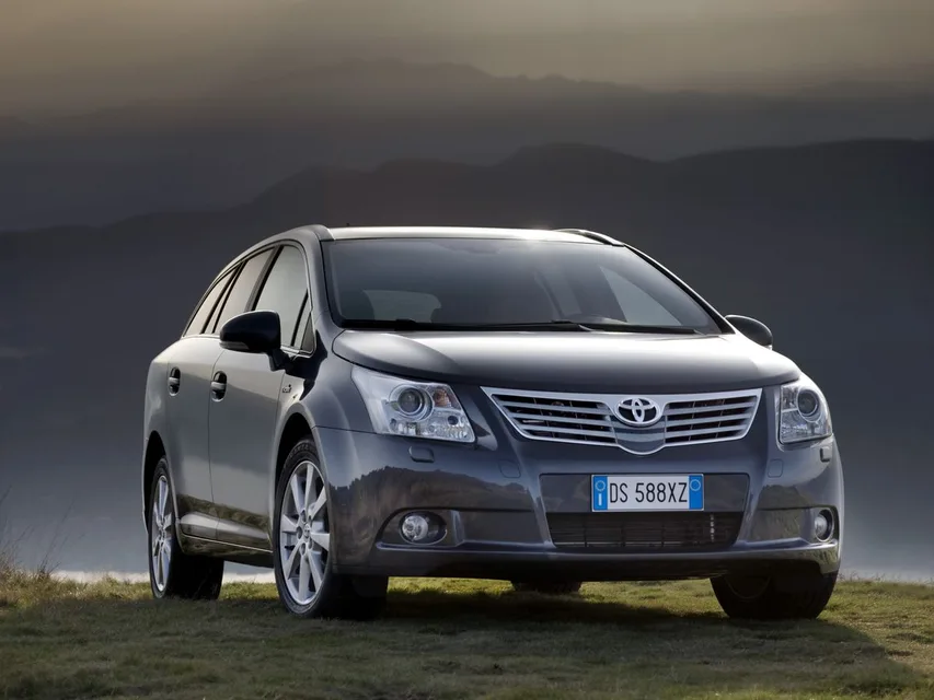 Toyota Avensis, generation photo