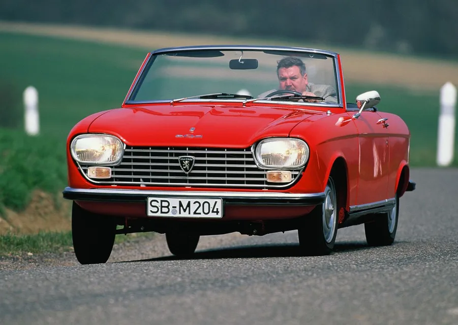 Peugeot 204, generation photo