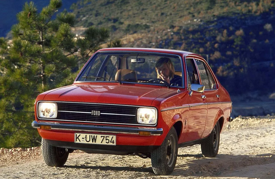 Ford Escort, generation photo