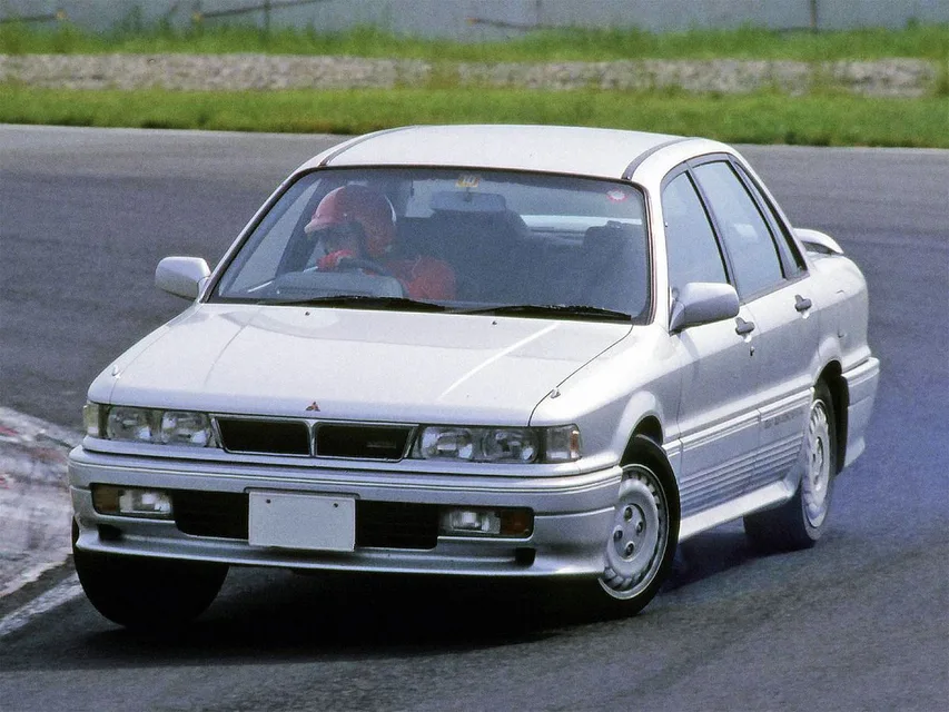 Mitsubishi Galant, generation photo