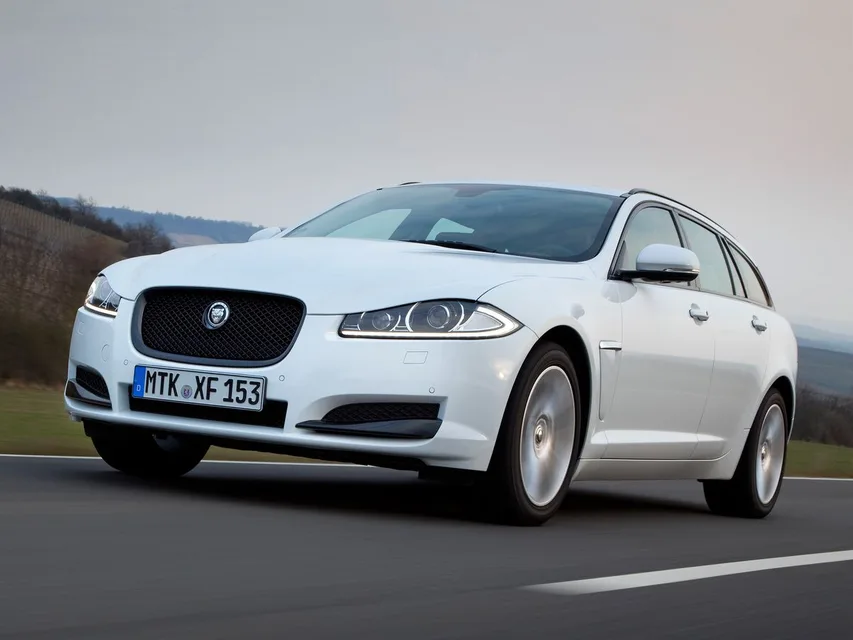 XF 1 generation, restyling