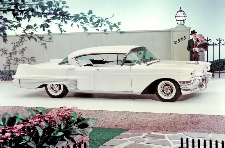 Cadillac Sixty Special, generation photo