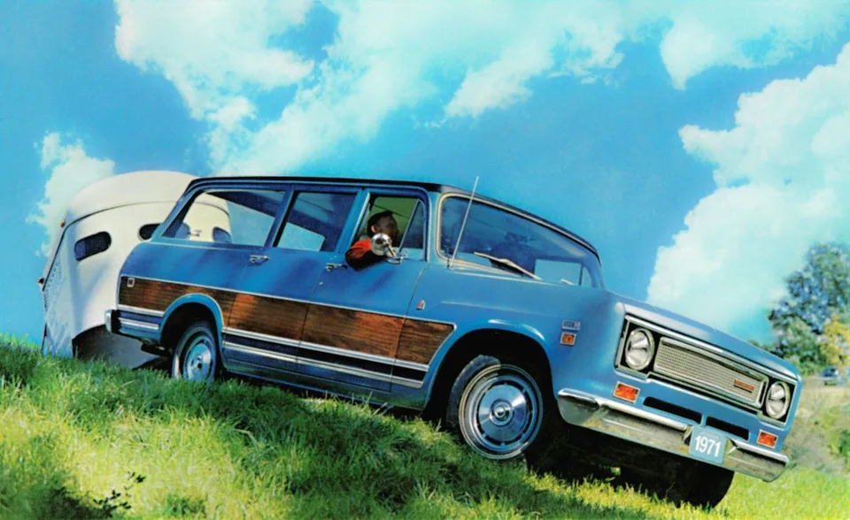 International Travelall 4 generation