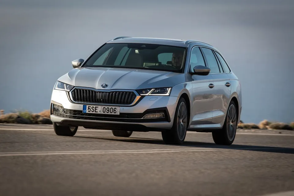 Skoda Octavia, generation photo