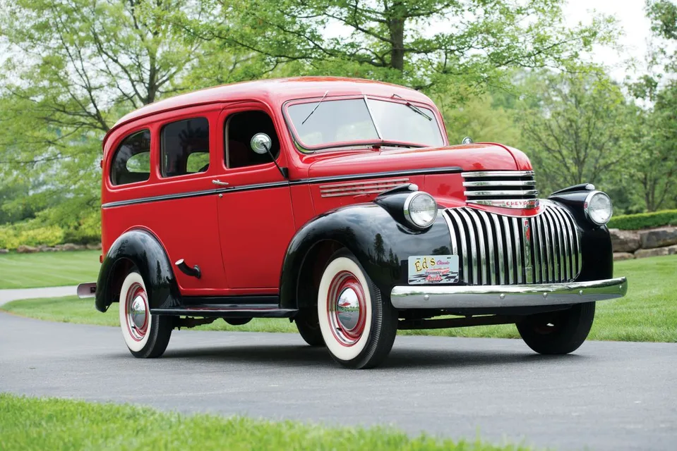 Chevrolet Suburban, generation photo
