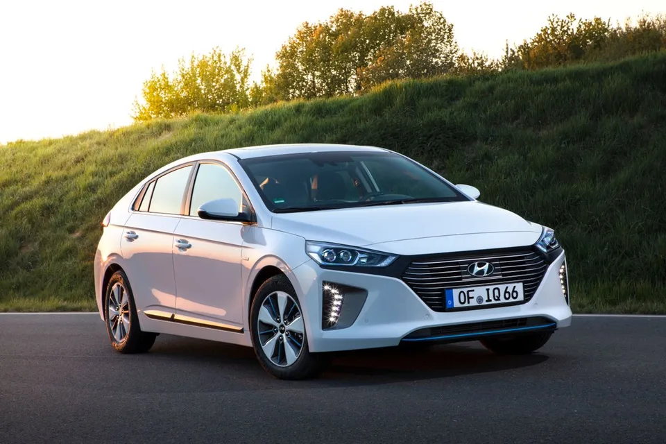 IONIQ 1 generation