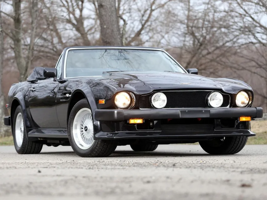 Aston Martin Vantage, generation photo