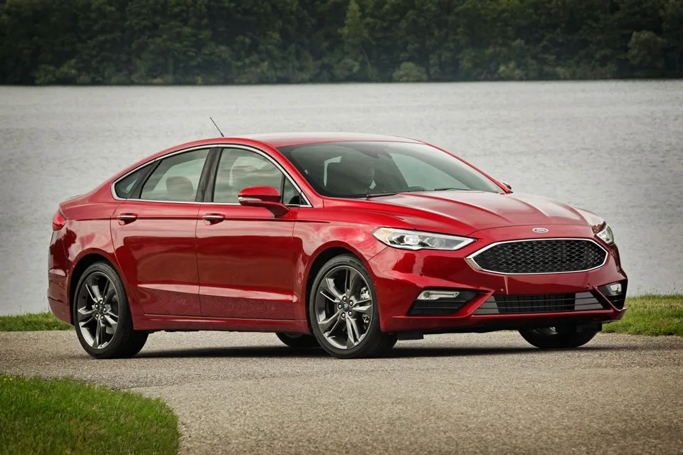 Fusion (USA) 2 generation, restyling