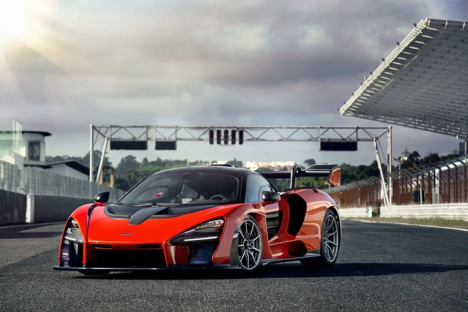 McLaren Senna, generation photo